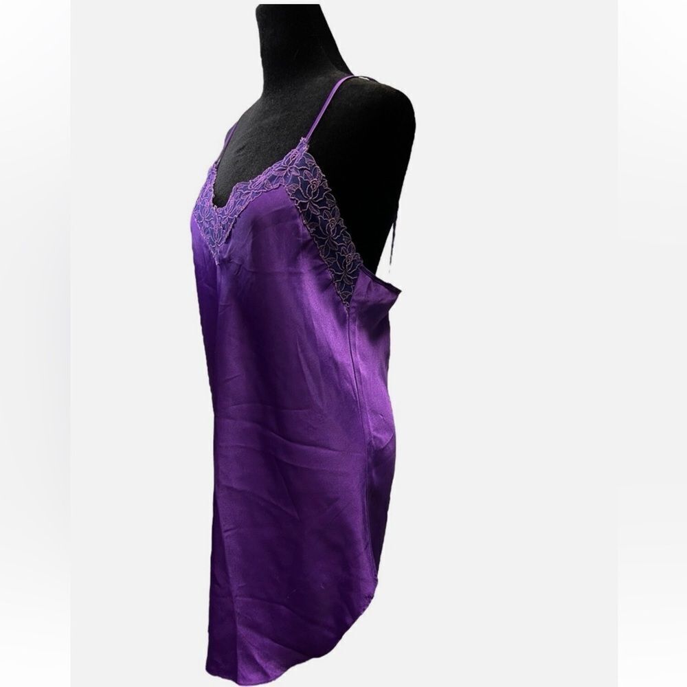 Vintage VS Gold Label Purple Embroidered Floral Lace Chemise Nightgown Slip - Picture 2 of 12